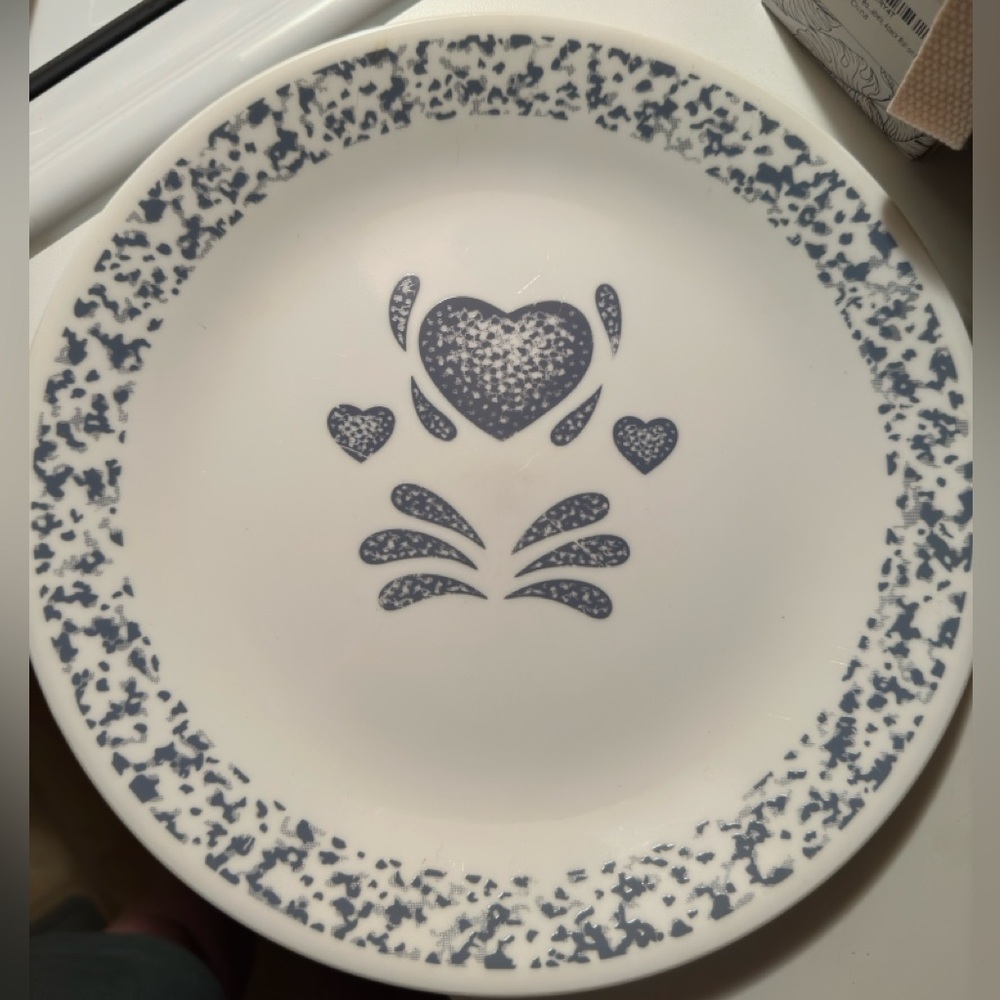 Vintage Corelle circa 2005 Blue Hearts collection Dinner plates